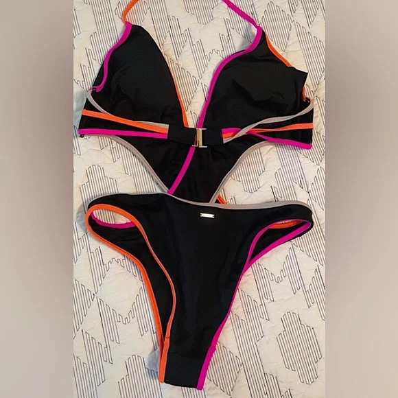 🆕🔥PINK VICTORIA SECRETS GORGEOUS&VERY SEXY CURVACEOUS 1PIECE BATHING SUIT NWOT - Picture 5 of 7